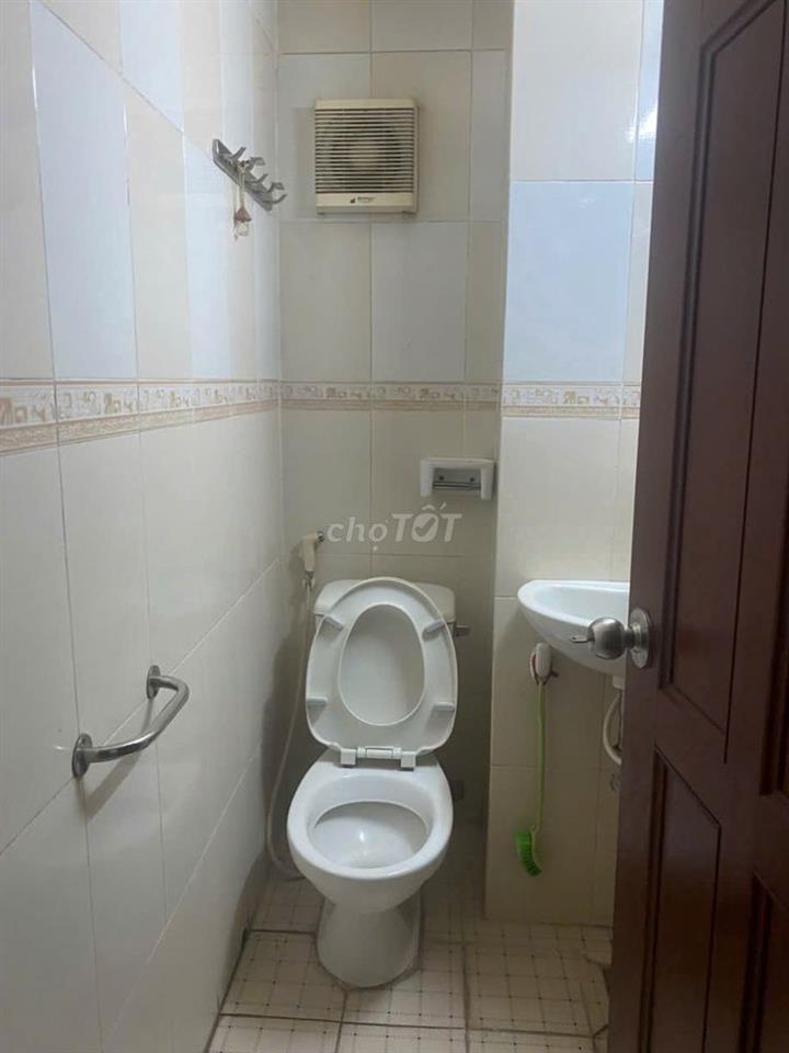 CHO THUÊ NHÀ NGUYỄN CẢNH CHÂN, QUẬN 1 – 4PN – 18 TRIỆU/THÁNG