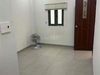 cho nữ thuê phòng còn trống 3tr5 ưu tiên 1 chiếc xe