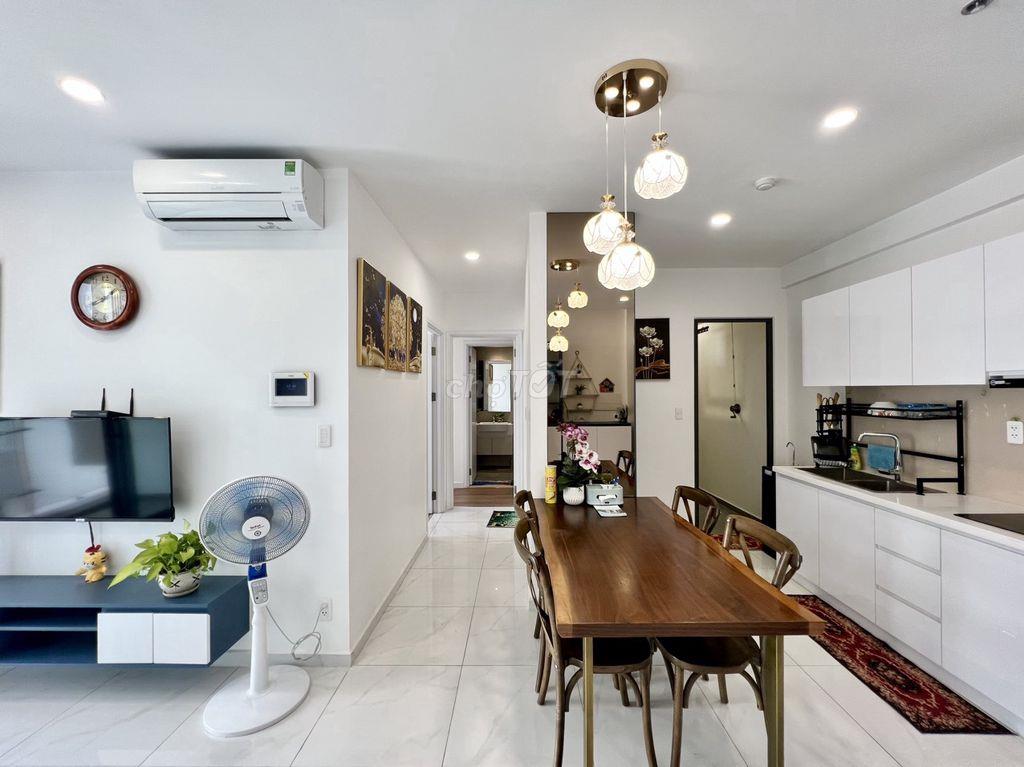 Cho thuê căn 2PN 2wc đầy đủ nội thất tại DLusso Quận 2