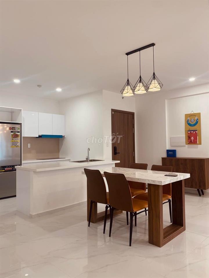 (Tháng 9) Cho thuê căn góc 2PN đầy đủ nội thất view thoáng mát Dlusso