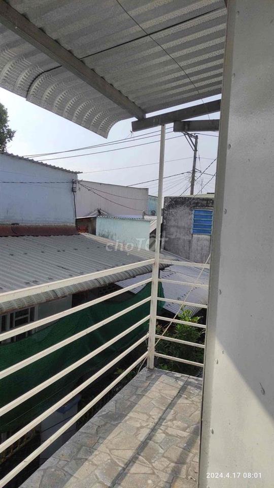 Nhà 1 trệt, 1 lầu kế bên trường cấp 1 Lê Bình, sổ hồng riêng, chín chủ