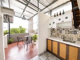 căn hộ sân vườn riêng biệt, 1 phòng ngủ tách bếp
