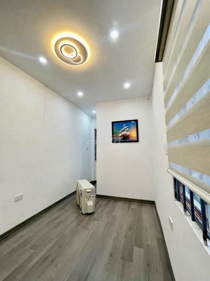 Nhà nguyên căn 5 tầng chính chủ