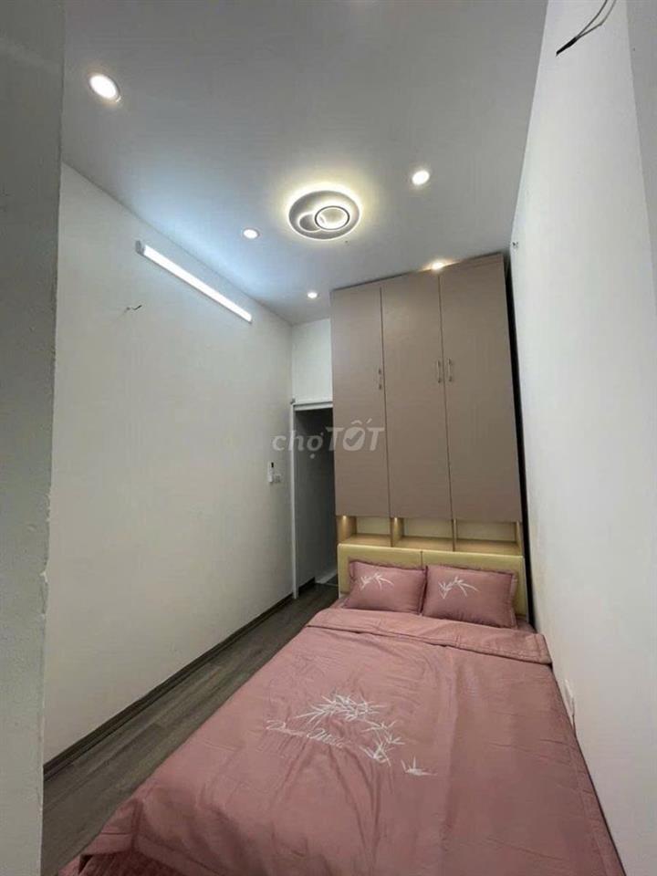 Nhà nguyên căn 5 tầng chính chủ