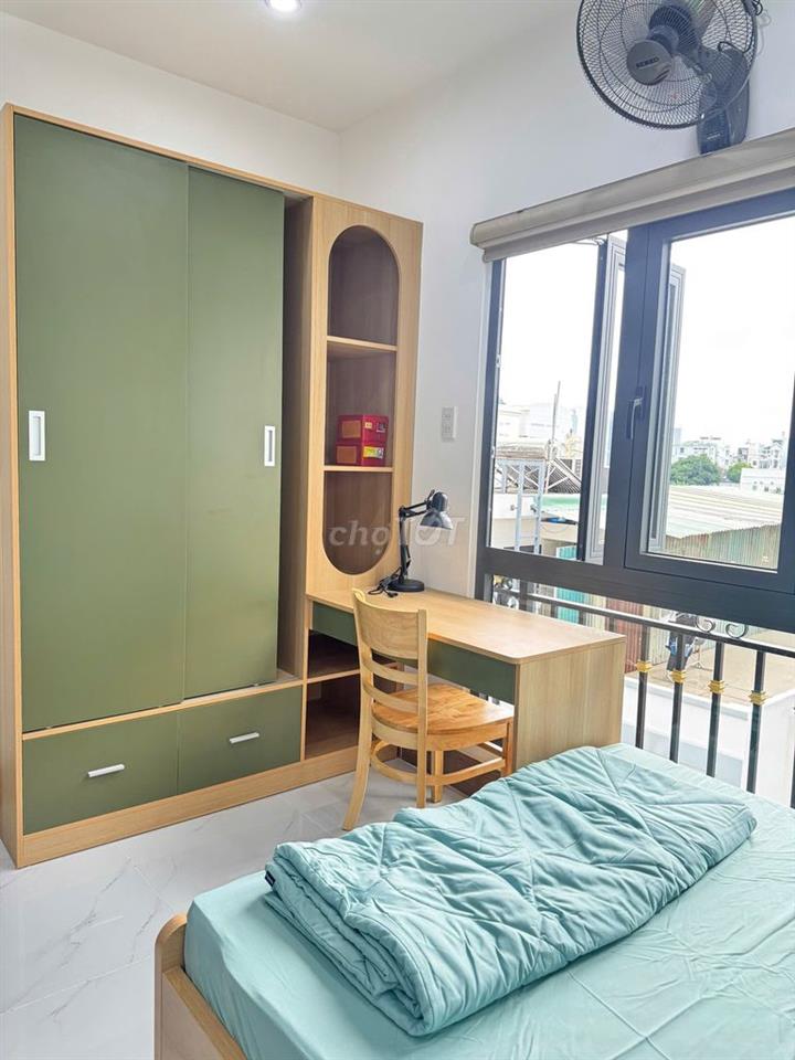 🤫 STUDIO "BÓC SEAL" DƯƠNG QUẢNG HÀM: MÁY GIẶT RIÊNG, CỬA SỔ TRỜI