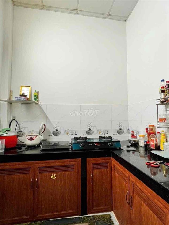 Bán nhà + dãy trọ 6 phòng Bình Chuẩn - Thuận An