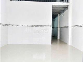 cho thuê nhà DT 4*10  (gân ngã tư Bà Điểm) 4.5tr/tháng