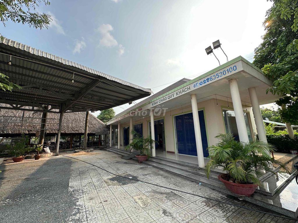 Cho thuê mặt bằng 7x30m2 nhà cấp 4