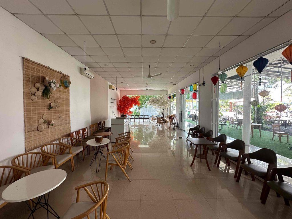 Cho thuê mặt bằng 7x30m2 nhà cấp 4