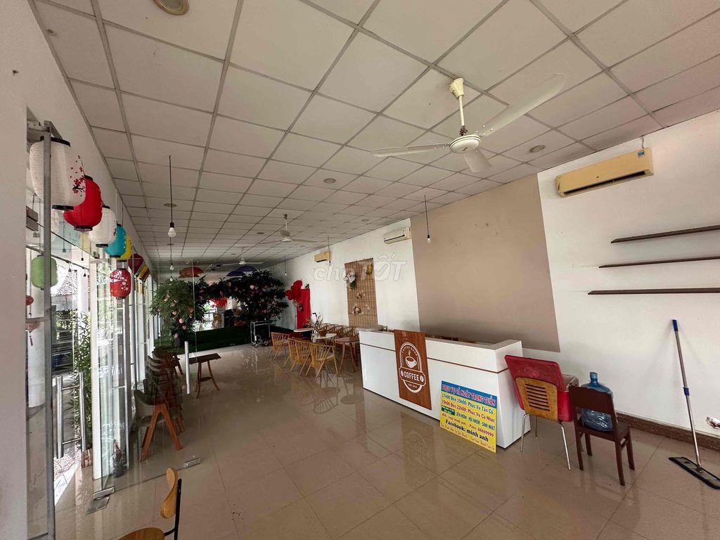 Cho thuê mặt bằng 7x30m2 nhà cấp 4