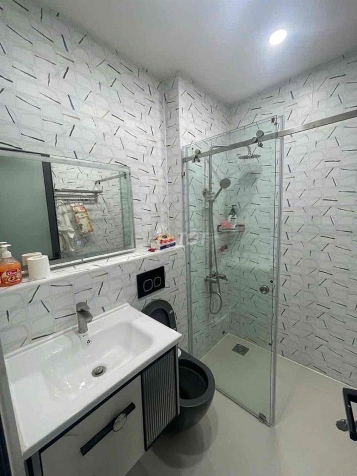 nhà 2 mặt tiền, 1t 2l 2pn lớn 3wc, trần bình trọng q5