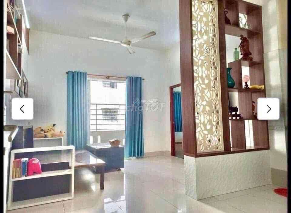 căn hộ 80m2 p7q8 ***