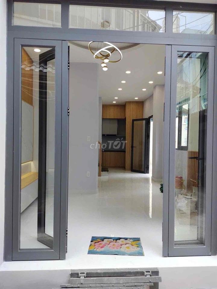 NHỈN 4 TỶ - NHÀ MỚI BTCT ĐƯỜNG HƯNG PHÚ Q8 - SỔ HỒNG RIÊNG, HOÀN CÔ