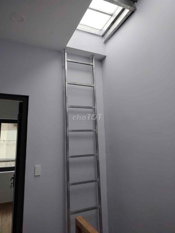 NHỈN 4 TỶ - NHÀ MỚI BTCT ĐƯỜNG HƯNG PHÚ Q8 - SỔ HỒNG RIÊNG, HOÀN CÔ