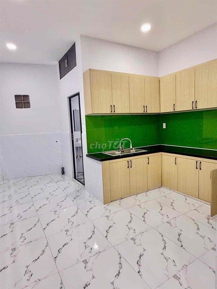 nhà hẽm q8, ko quy hoạch, ko lộ giới, 3tầng 4pn, ko ngập