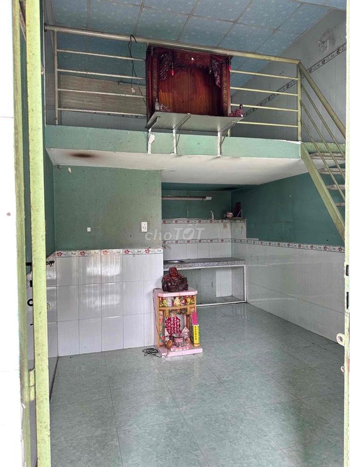 Nhà nhỏ, 380triệu, ngay Cần Giuộc,