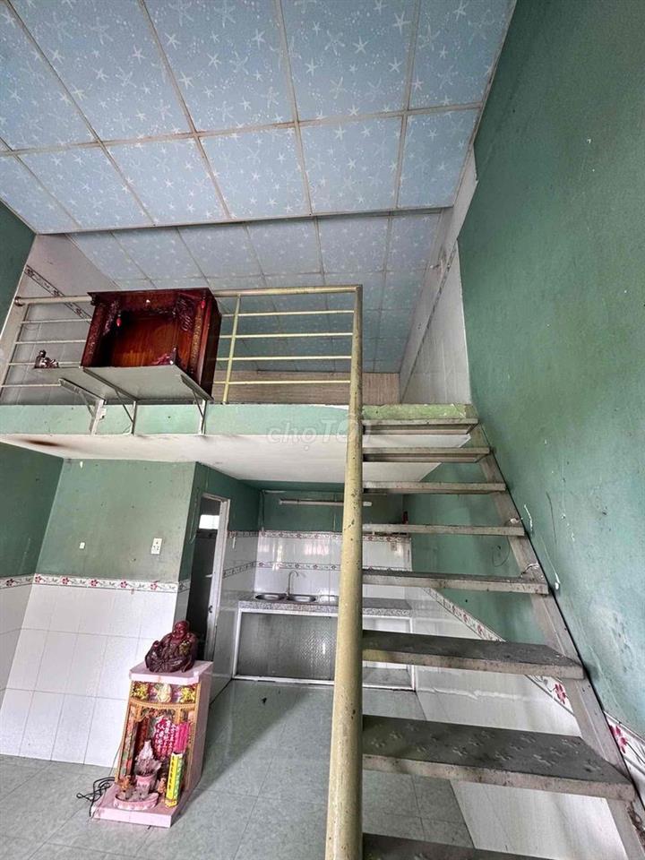 Nhà nhỏ, 380triệu, ngay Cần Giuộc,