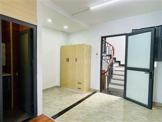 Phòng đầy đủ tiện nghi 20m2 gần ĐH FPT, GTVT