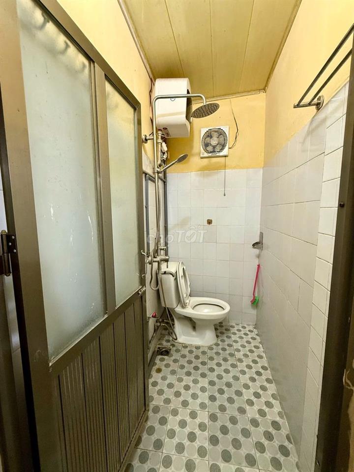 [Ngõ Thống Nhất, Đại La] Cho thuê nhà Cấp 4 nguyên căn