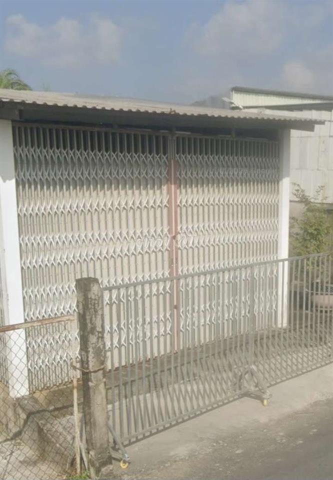 Bán đất nông nghiệp . có nhà ở cấp 4 trên đất
