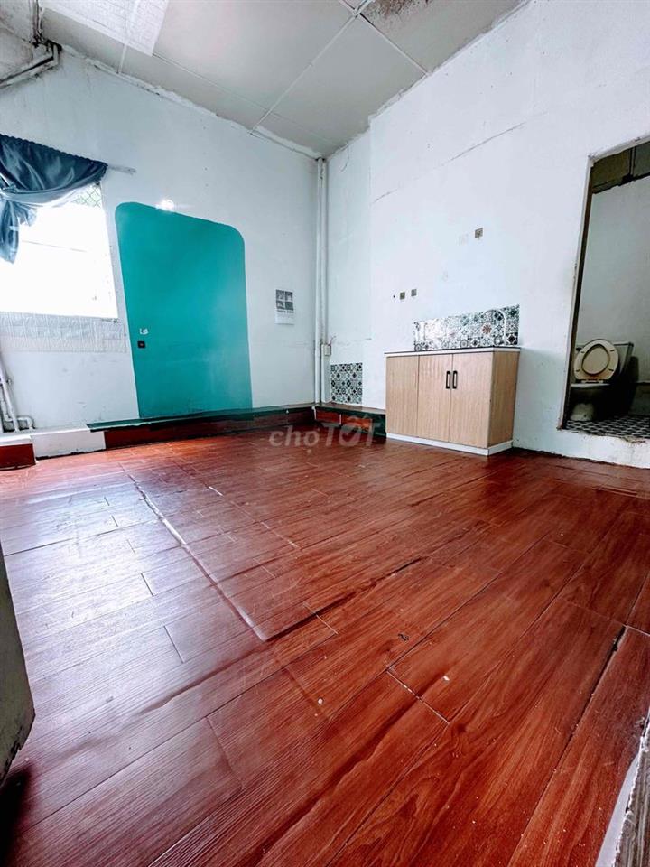p trọ thoáng mát cửa sổ trời giá sinh viên