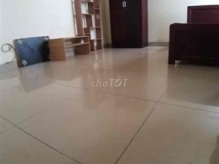 p trọ rộng rãi thoáng mát mặt tiền lý chiêu hoàng