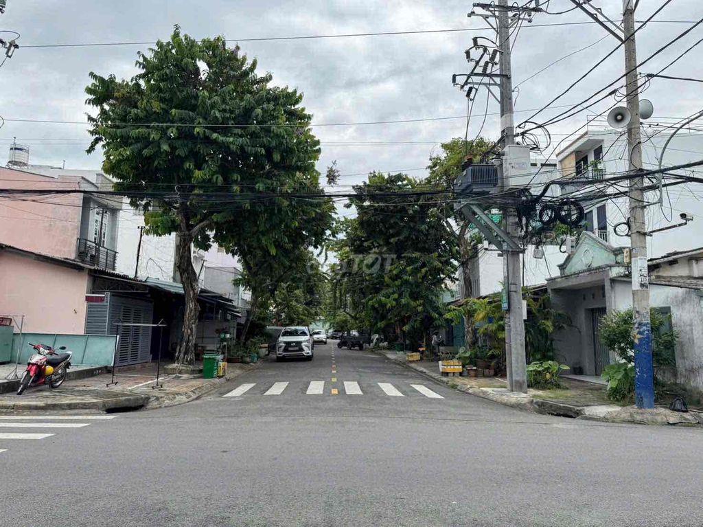 Bán nhà C4 MT đường 13 Phước Bình giá 8,35tỷ TL
