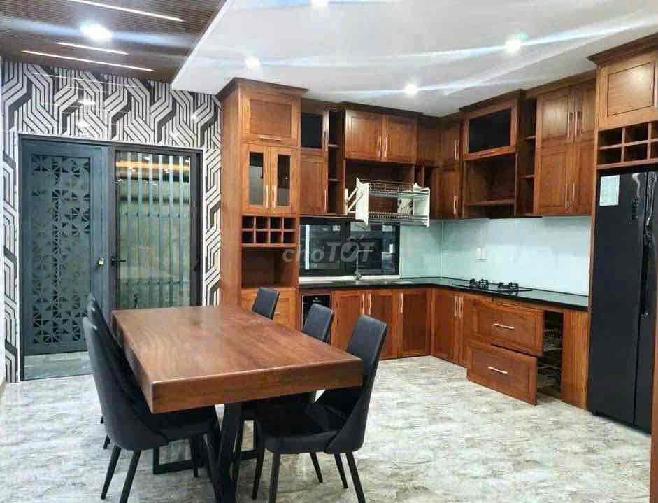 chính chủ cần bán căn nhà  hoà xuân th phố đà nẳng