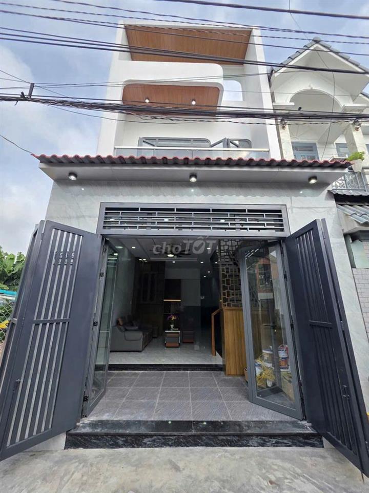 Nhà Dĩ An, đường ô tô, 3 phòng ngủ có phòng thờ,2 nhà vệ sinh