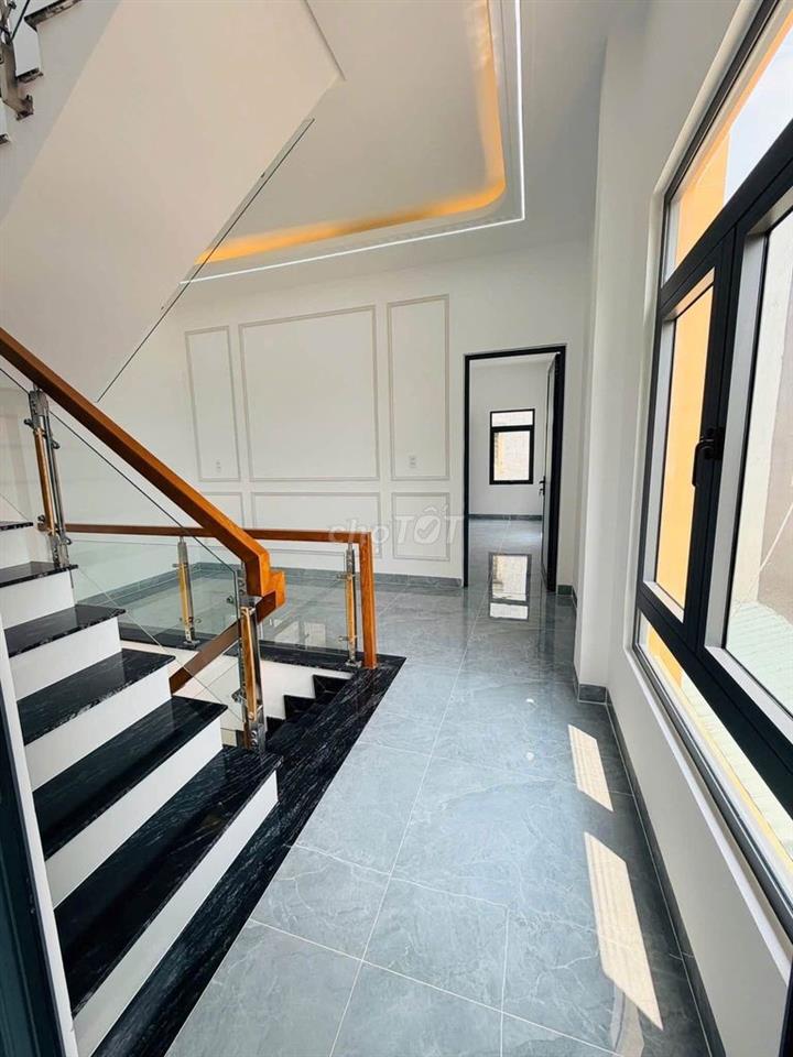 Bán gấp Nhà Tân Uyên 154m2 giá 1,8 tỷ