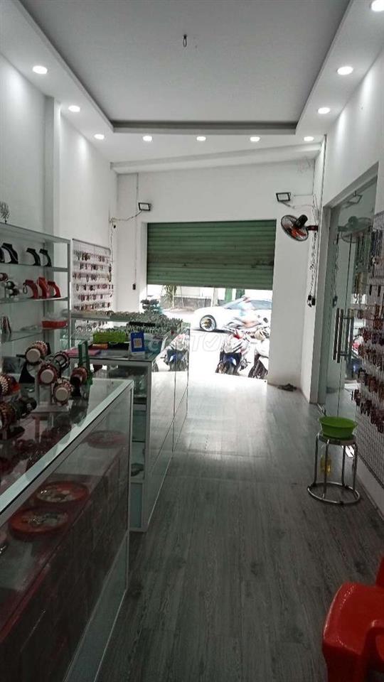 sang lại mặt bằng đẹp chợ Dĩ An t