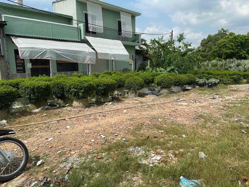 Bán đất trung tâm Hóc Môn