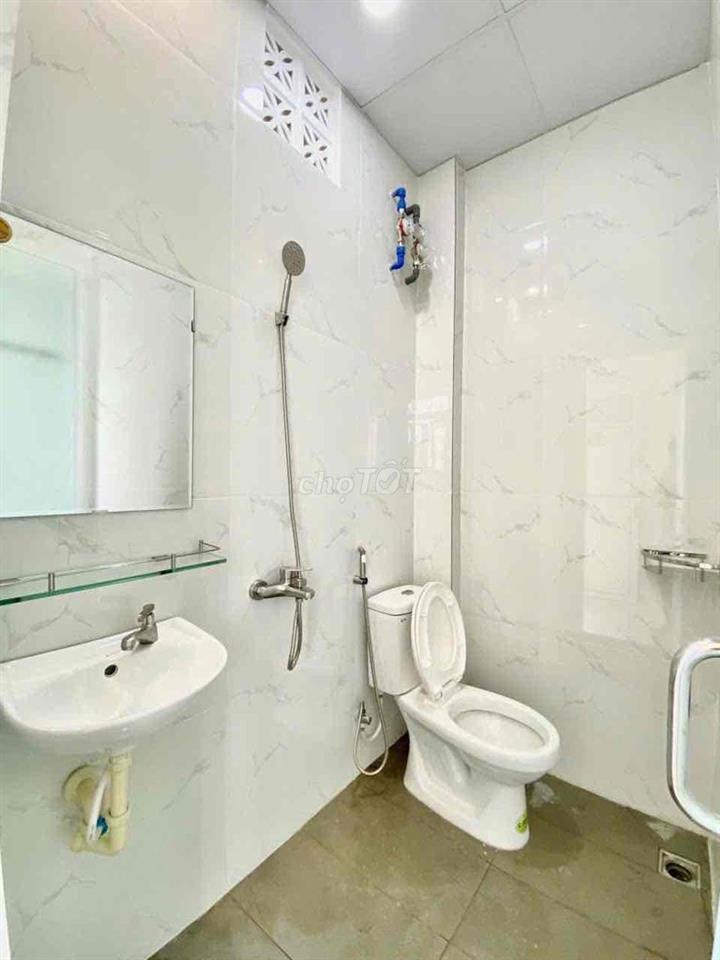 CĂN HỘ DỊCH VỤ CÓ GÁC-TRUNG TÂM BÌNH THẠNH-GẦN CÁC TRƯỜNG ĐH