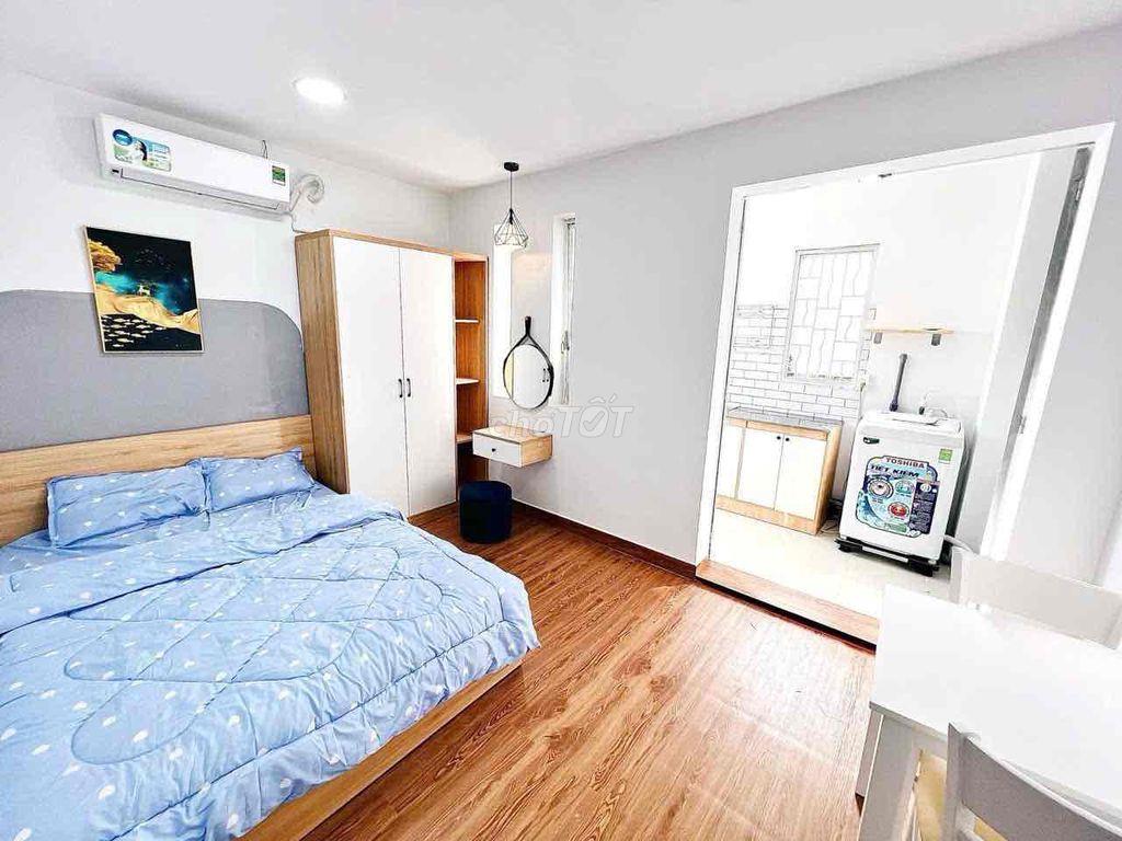 Trống sẵn phòng Full NT-CỬA SỔ TRỜI-Tách bếp-Trung tâm Bay
