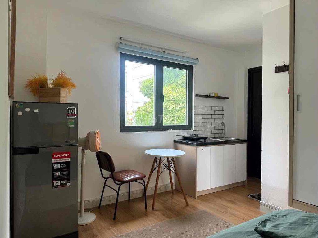 Studio Nhỏ Xinh-Full NT-Cửa Sổ Trời Cực Thoáng-Gần Hutech, GTVT, FTU