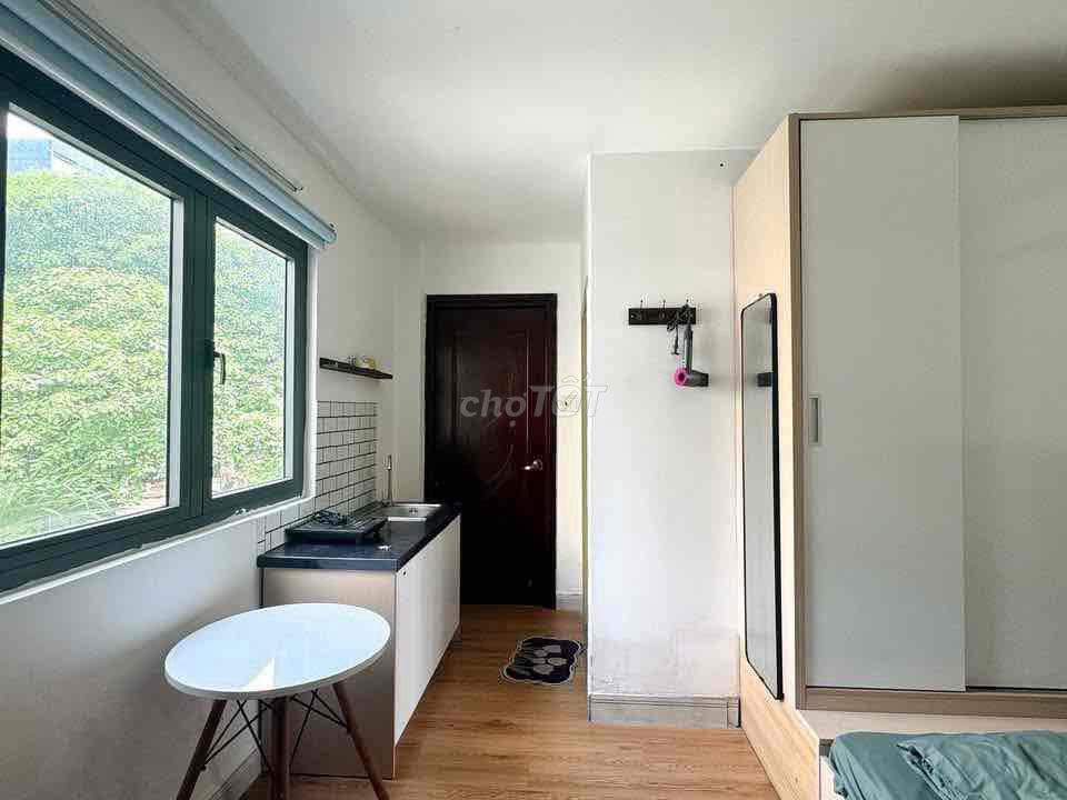 Studio Nhỏ Xinh-Full NT-Cửa Sổ Trời Cực Thoáng-Gần Hutech, GTVT, FTU