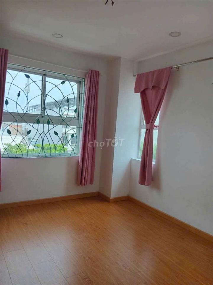Cho thuê chung cư Nhiêu Tứ, Cầu Kiệu - 68m2, 2PN giá thuê 9tr/tháng