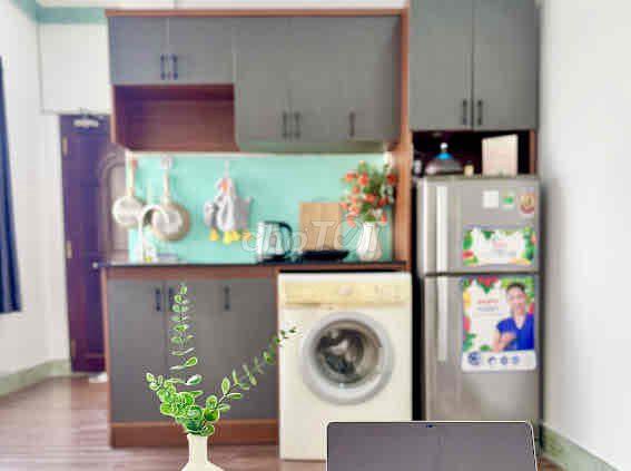 STUDIO MỚI, BAN CÔNG THOÁNG MÁT, TÁC BẾP