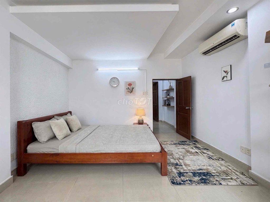 STUDIO MỚI SIÊU THOÁNG MÁT, TÁCH BẾP, CỬA SỔ RỘNG RÃI,....