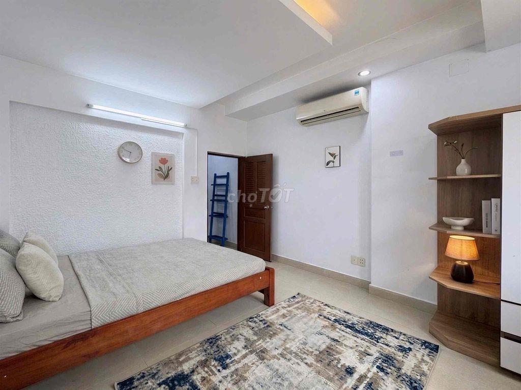 STUDIO MỚI SIÊU THOÁNG MÁT, TÁCH BẾP, CỬA SỔ RỘNG RÃI,....