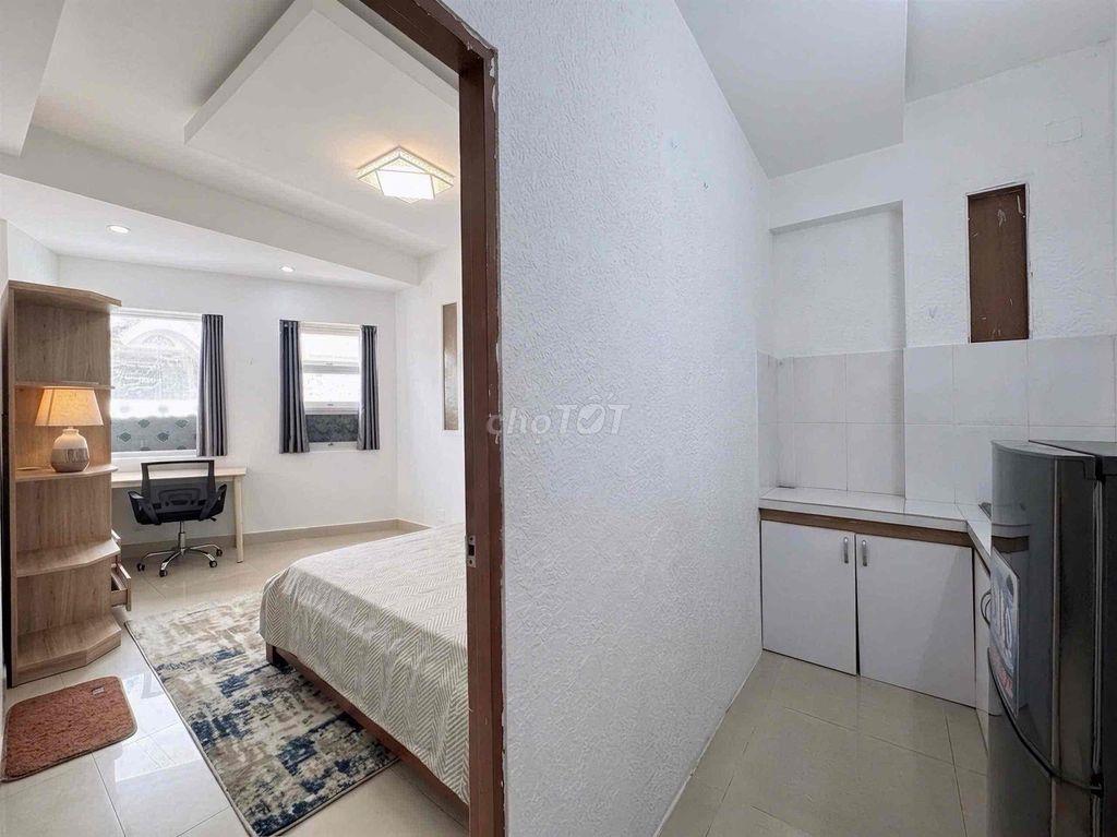 STUDIO MỚI SIÊU THOÁNG MÁT, TÁCH BẾP, CỬA SỔ RỘNG RÃI,....