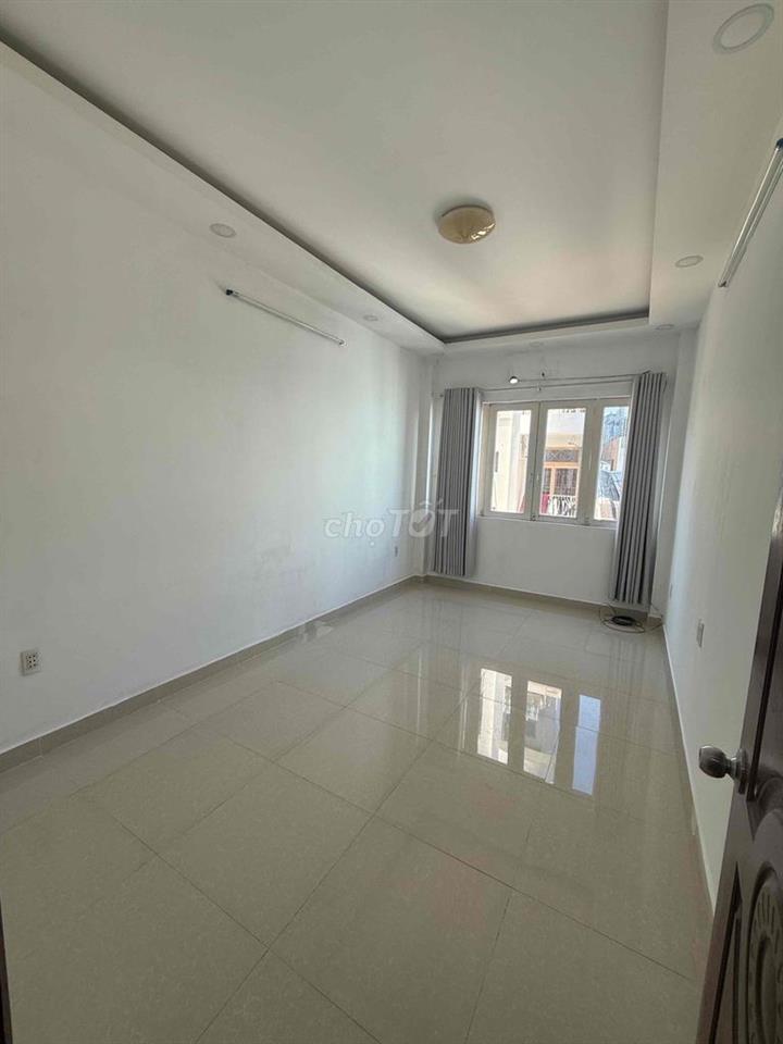 Nhà cho thuê Trần Phú Quận 5