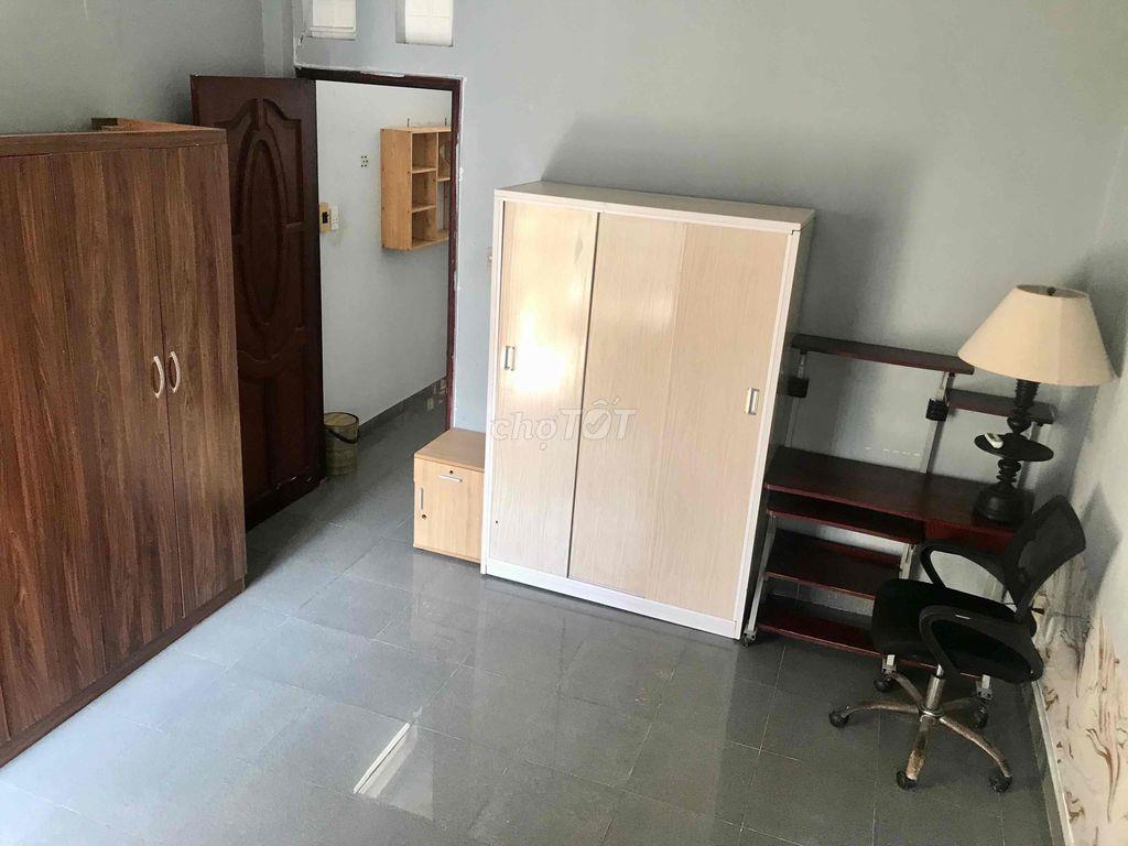Nhà hẻm xe hơi 42/ đường số 19, dt 4x13, 2 phòng ngủ, 2 Wc
