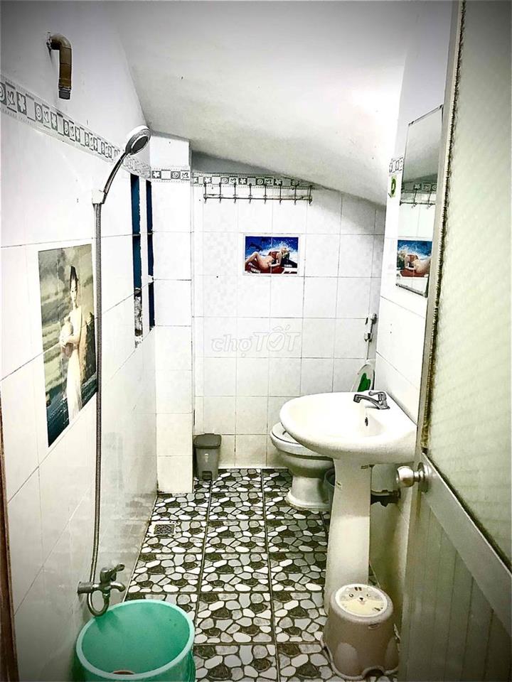 Nhà hẻm xe hơi 42/ đường số 19, dt 4x13, 2 phòng ngủ, 2 Wc
