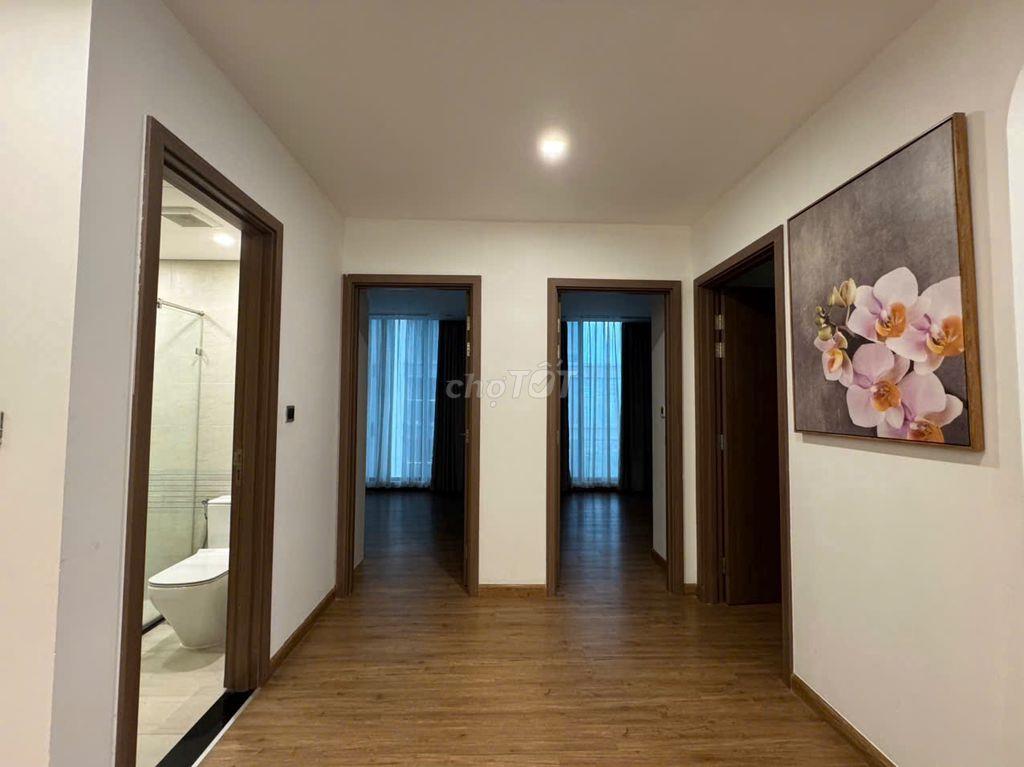 Cho thuê CC VINHOMES METROPOLIS Liễu Giai, 100M2, 3PN đối diện LOTTE