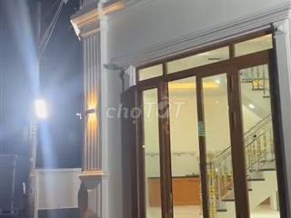 Cho thuê nhà nguyên căn góc 2 mặt tiền  14A & 23A1 (Long An cũ).