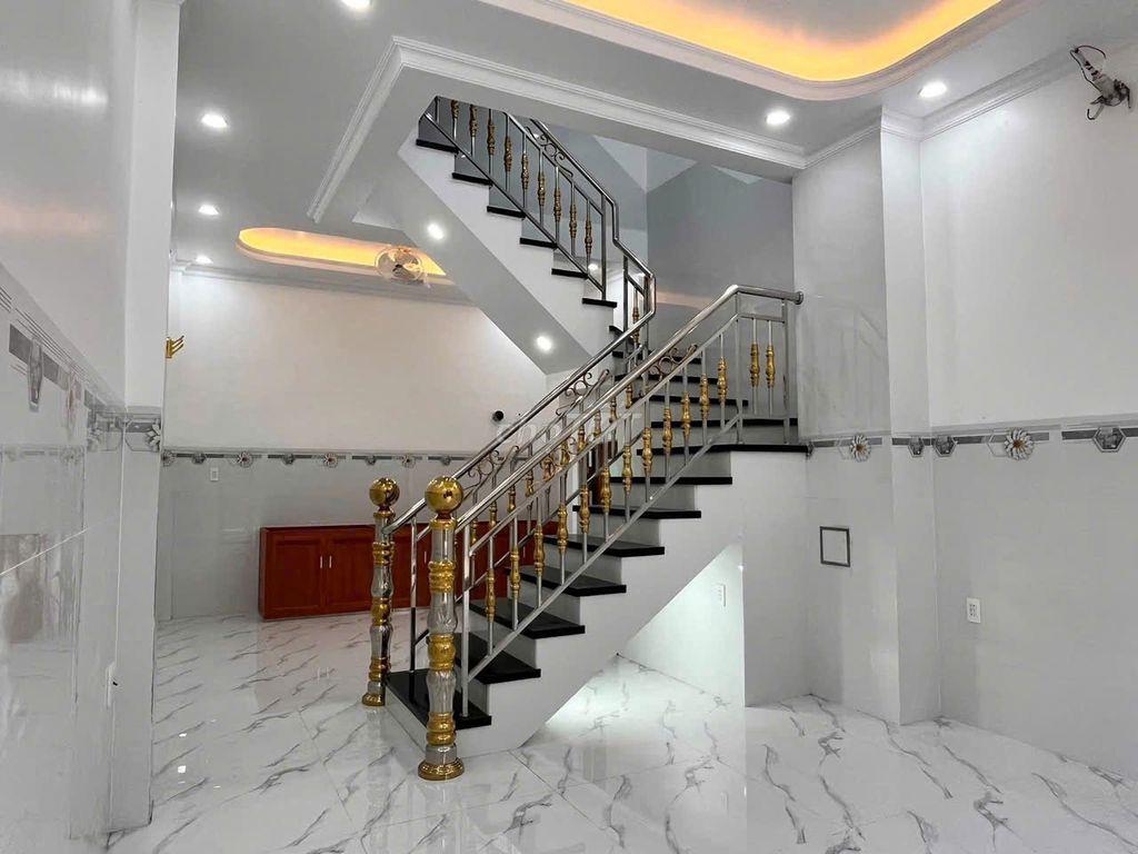 Cho thuê nhà nguyên căn góc 2 mặt tiền  14A & 23A1 (Long An cũ).