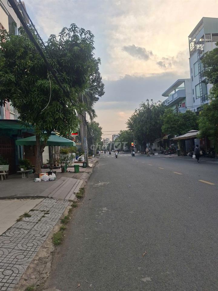 BÁN NHÀ CHÍNH CHỦ - 10,5 TỶ - 81M²