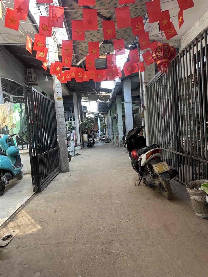 bán nhà Nguyễn Chánh 2 tỷ 65