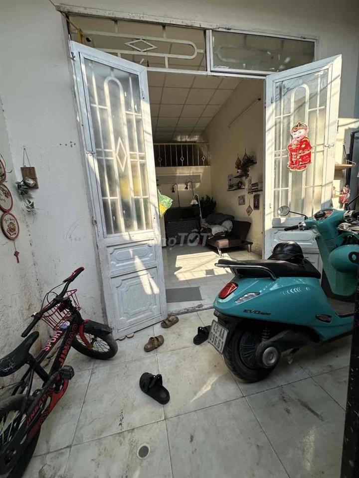 bán nhà Nguyễn Chánh 2 tỷ 65